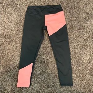 Capri Athletic Pants